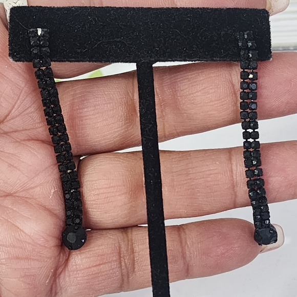 Large Black Puffy Heart with Crystals Pendant and Earrings Set New - Picture 7 of 9